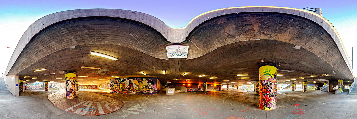 360°-Panorama zur Hall of fame unter der König-Karl-Brücke in Stuttgart