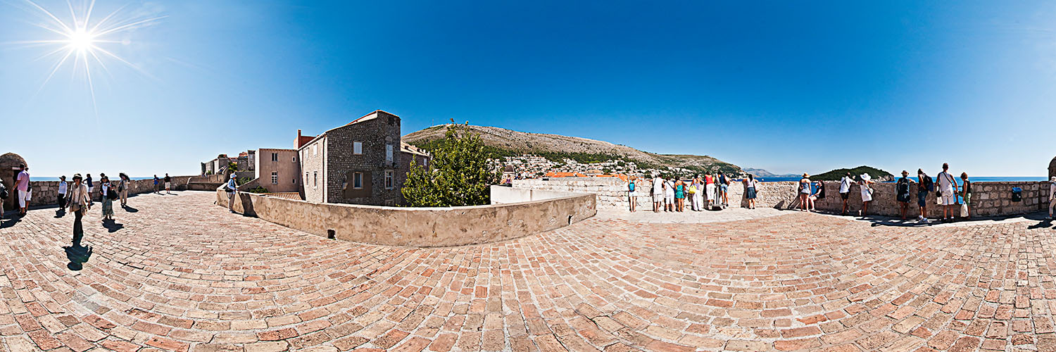 360°-Panorama von der Stadtmauer in Dubrovnik