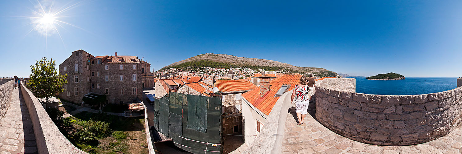 360°-Panorama von der Stadtmauer in Dubrovnik